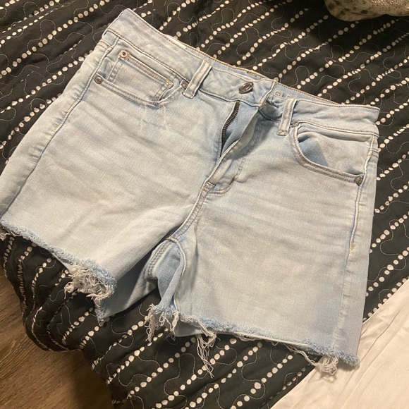 American Eagle Denim Shorts - Picture 1 of 3